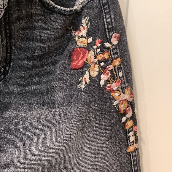 Abercrombie & Fitch Embroidered Denim Skirt - Picture 4 of 4